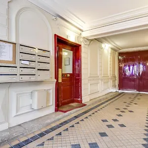 https://home-suite-home-parc-monceau-daru.fr-paris.fr