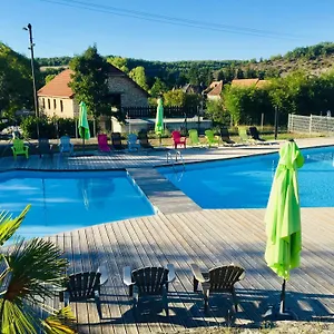 https://la-colline-aux-chalets.midi-pyreneeshotels.com